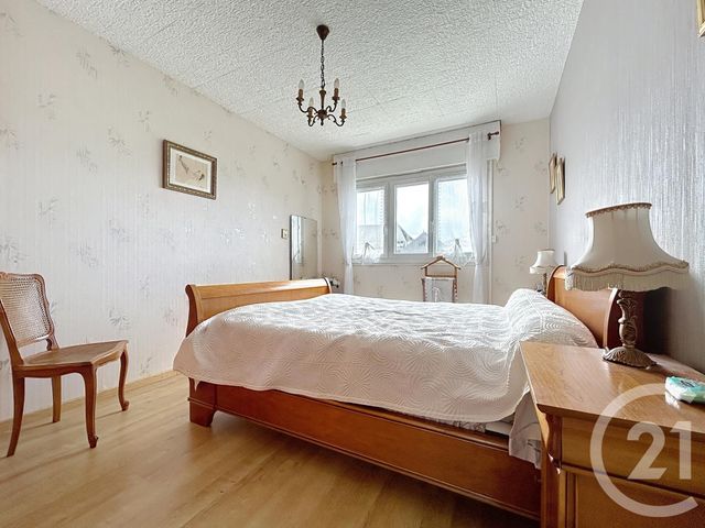 Appartement F4 à vendre - 4 pièces - 100,17 m2 - Gueret - 23 - LIMOUSIN