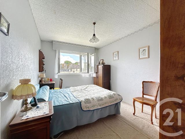 Appartement F4 à vendre - 4 pièces - 100,17 m2 - Gueret - 23 - LIMOUSIN