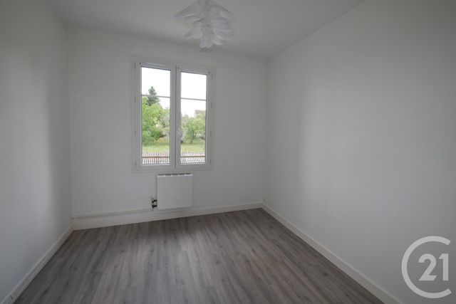 Appartement F4 à louer - 4 pièces - 76,50 m2 - Gueret - 23 - LIMOUSIN