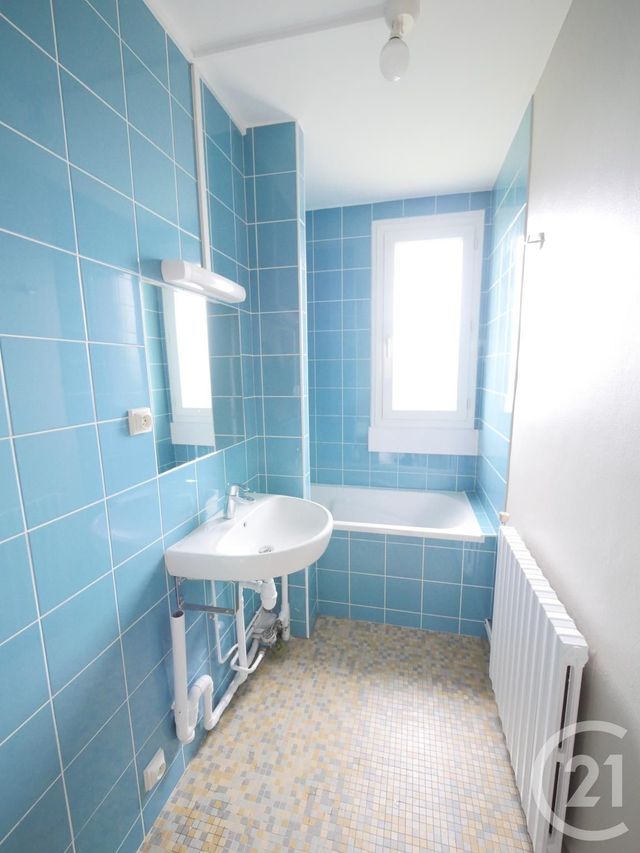 Appartement F4 &agrave; louer - 4 pi&egrave;ces - 67 m2 - Gueret - 23 - LIMOUSIN