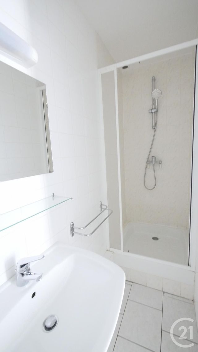 Appartement F1 &agrave; louer - 1 pi&egrave;ce - 20,75 m2 - Gueret - 23 - LIMOUSIN