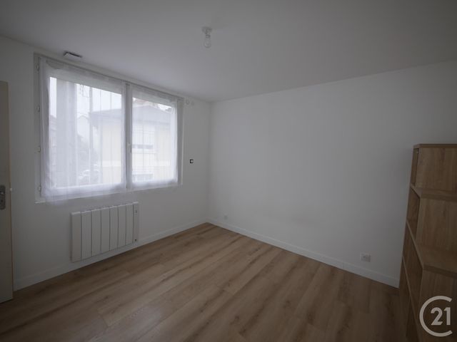 Appartement F3 à louer - 3 pièces - 71,82 m2 - Gueret - 23 - LIMOUSIN