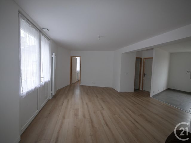 Appartement F3 à louer - 3 pièces - 71,82 m2 - Gueret - 23 - LIMOUSIN