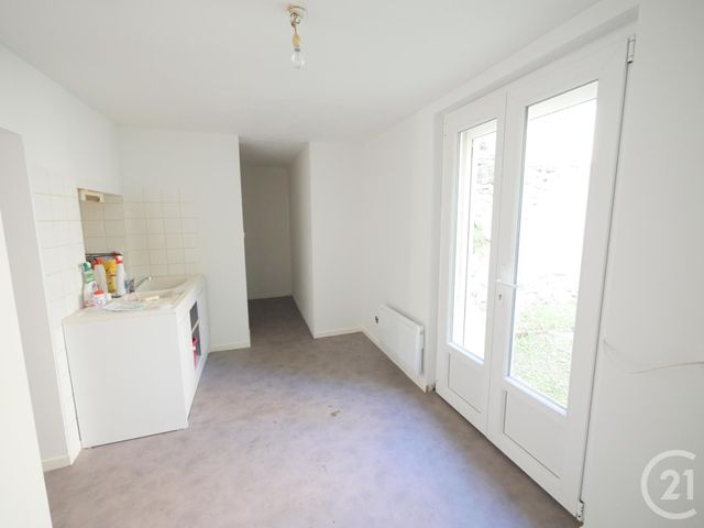 Maison &agrave; louer - 5 pi&egrave;ces - 76,73 m2 - Parsac Rimondeix - 23 - LIMOUSIN