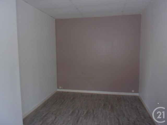 Appartement F2 &agrave; louer - 2 pi&egrave;ces - 52 m2 - Gueret - 23 - LIMOUSIN