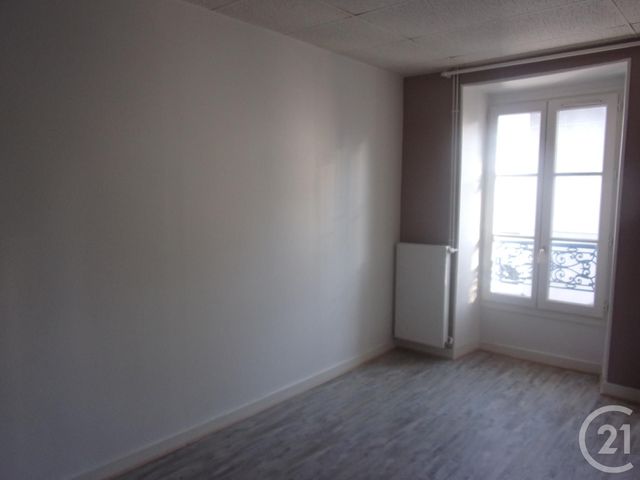 Appartement F2 &agrave; louer - 2 pi&egrave;ces - 52 m2 - Gueret - 23 - LIMOUSIN