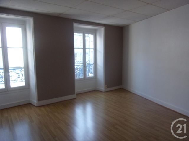 Appartement F2 &agrave; louer - 2 pi&egrave;ces - 52 m2 - Gueret - 23 - LIMOUSIN