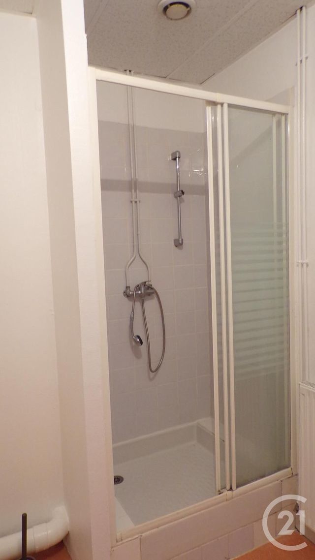 Appartement F2 &agrave; louer - 2 pi&egrave;ces - 52 m2 - Gueret - 23 - LIMOUSIN