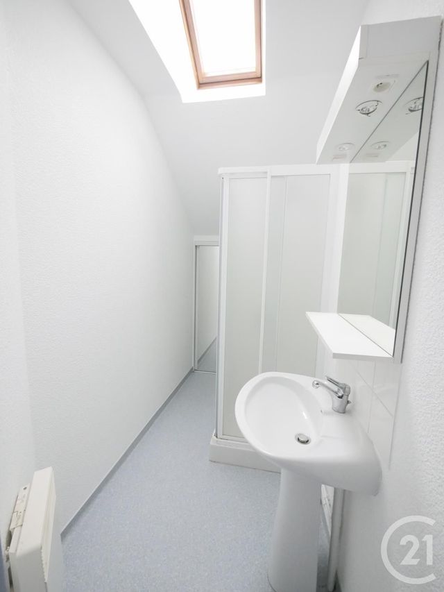 Appartement F1 &agrave; louer - 1 pi&egrave;ce - 32,80 m2 - Gueret - 23 - LIMOUSIN