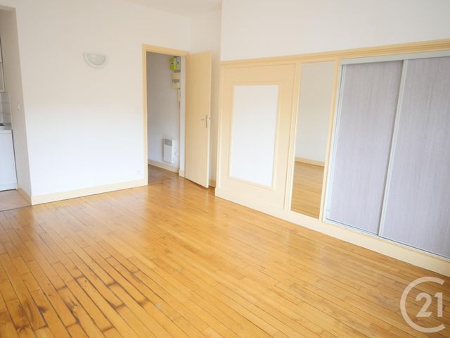 Appartement Studio &agrave; louer - 1 pi&egrave;ce - 24 m2 - Gueret - 23 - LIMOUSIN