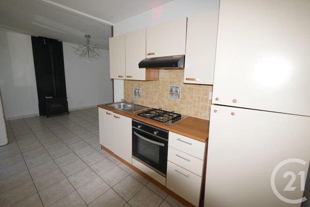 Maison &agrave; louer - 3 pi&egrave;ces - 54 m2 - Montaigut Le Blanc - 23 - LIMOUSIN