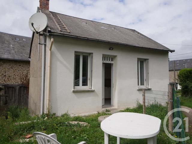 Maison &agrave; louer - 3 pi&egrave;ces - 54 m2 - Montaigut Le Blanc - 23 - LIMOUSIN