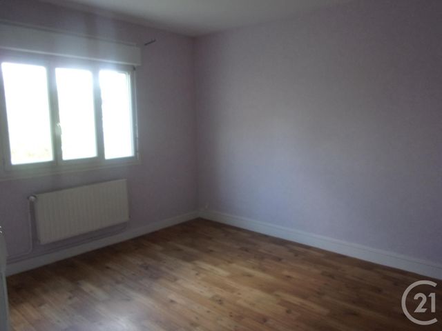 Appartement F4 &agrave; louer - 4 pi&egrave;ces - 83,98 m2 - Gueret - 23 - LIMOUSIN