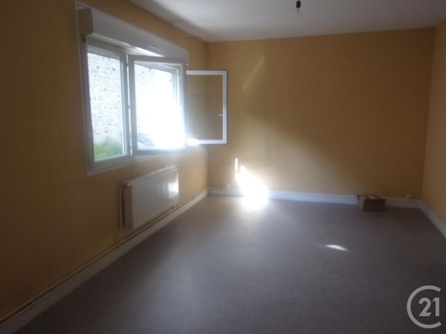 Appartement F4 &agrave; louer - 4 pi&egrave;ces - 83,98 m2 - Gueret - 23 - LIMOUSIN