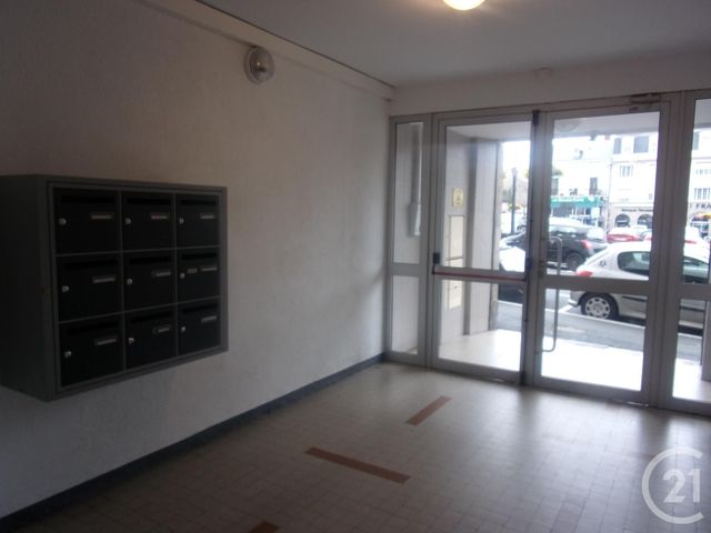 Appartement F2 &agrave; louer - 2 pi&egrave;ces - 24,10 m2 - Gueret - 23 - LIMOUSIN