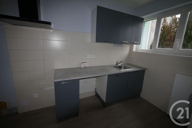 Maison &agrave; louer - 3 pi&egrave;ces - 59,30 m2 - Gueret - 23 - LIMOUSIN