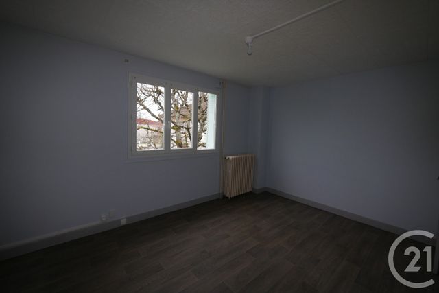 Maison &agrave; louer - 3 pi&egrave;ces - 59,30 m2 - Gueret - 23 - LIMOUSIN