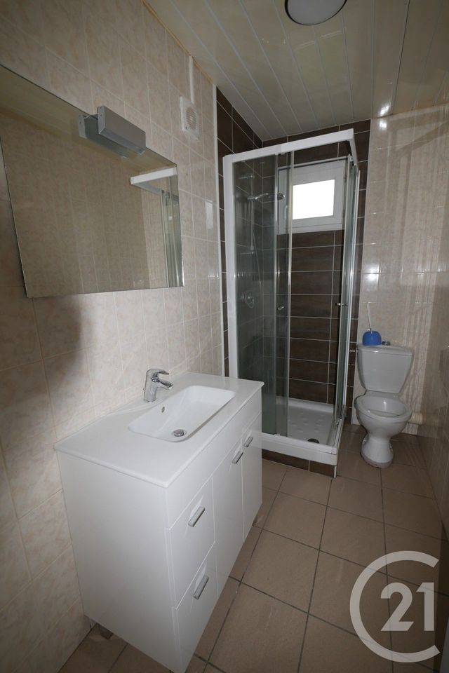 Maison &agrave; louer - 3 pi&egrave;ces - 59,30 m2 - Gueret - 23 - LIMOUSIN