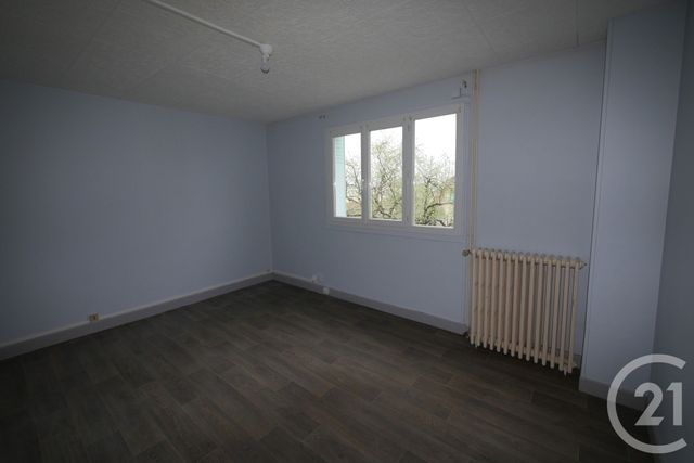 Maison &agrave; louer - 3 pi&egrave;ces - 59,30 m2 - Gueret - 23 - LIMOUSIN