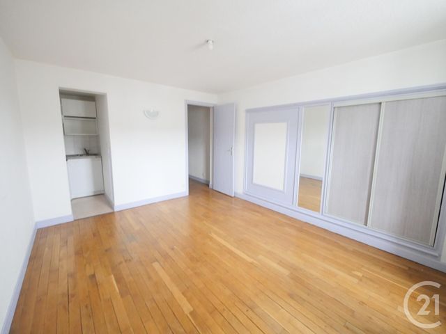 Appartement Studio &agrave; louer - 1 pi&egrave;ce - 23 m2 - Gueret - 23 - LIMOUSIN