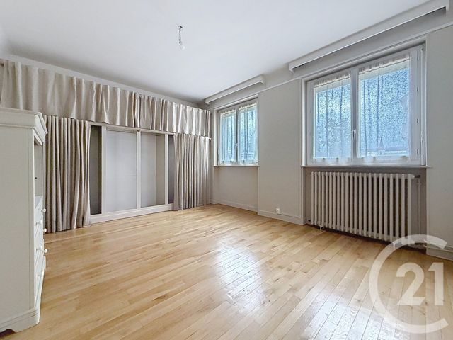 Appartement F6 &agrave; vendre - 5 pi&egrave;ces - 119 m2 - Gueret - 23 - LIMOUSIN