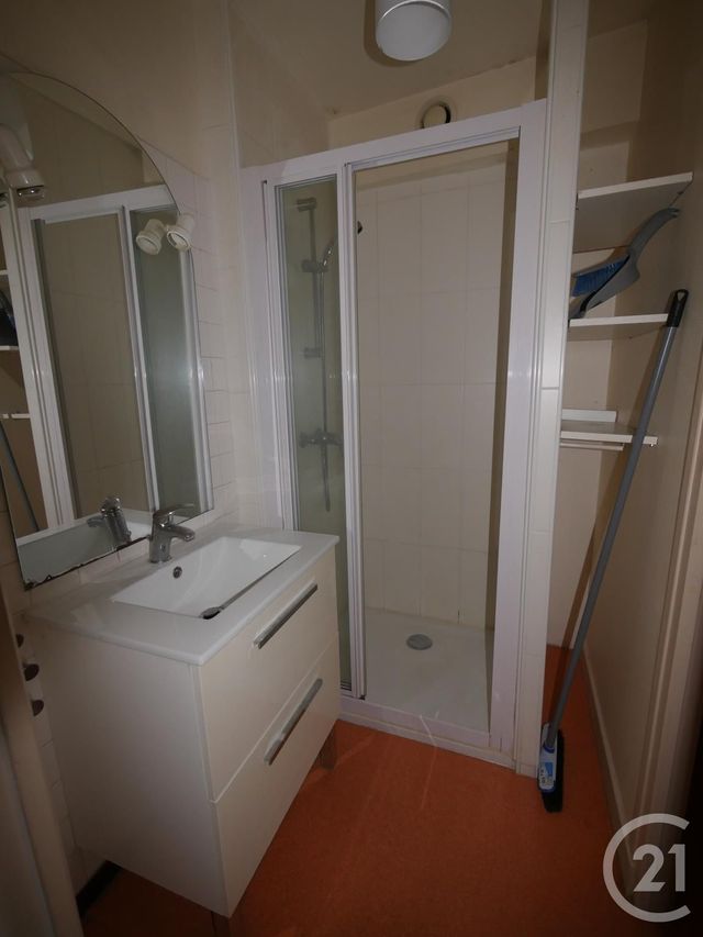 Appartement F1 &agrave; louer - 2 pi&egrave;ces - 36 m2 - Gueret - 23 - LIMOUSIN