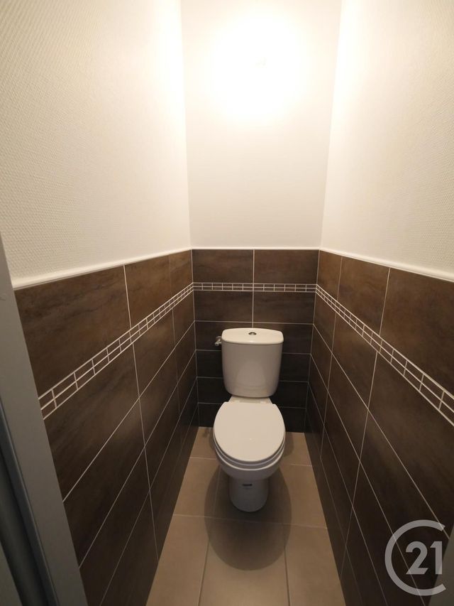 Appartement F2 &agrave; louer - 2 pi&egrave;ces - 44,20 m2 - Gueret - 23 - LIMOUSIN