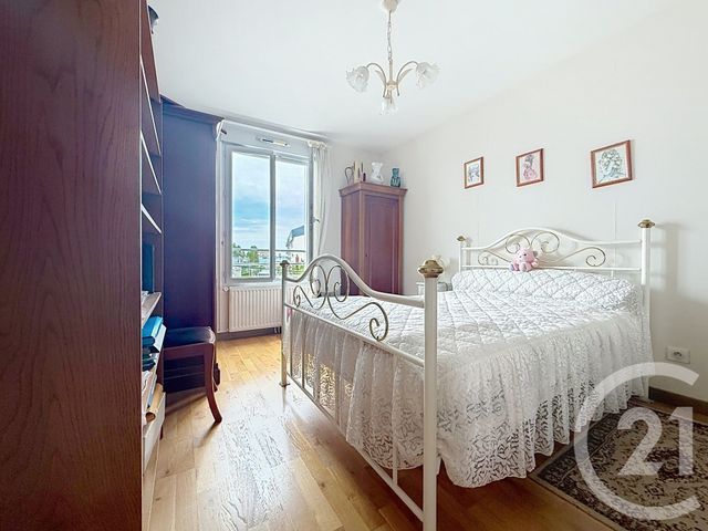 Appartement &agrave; vendre - 4 pi&egrave;ces - 91 m2 - Gueret - 23 - LIMOUSIN