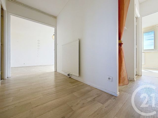 Appartement T3 &agrave; vendre - 3 pi&egrave;ces - 62 m2 - Gueret - 23 - LIMOUSIN