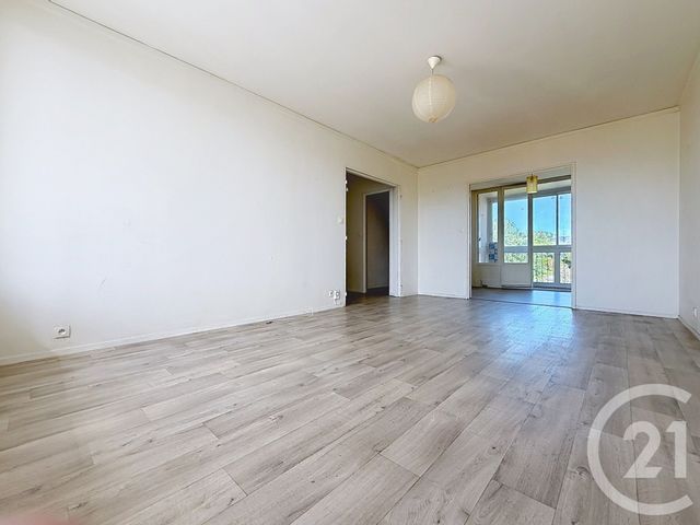 Appartement T3 &agrave; vendre - 3 pi&egrave;ces - 62 m2 - Gueret - 23 - LIMOUSIN