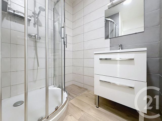 Appartement T3 &agrave; vendre - 3 pi&egrave;ces - 62 m2 - Gueret - 23 - LIMOUSIN