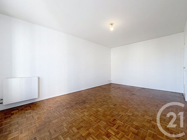 Appartement T1 &agrave; vendre - 1 pi&egrave;ce - 37 m2 - Gueret - 23 - LIMOUSIN