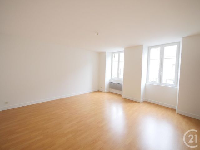 Appartement F4 &agrave; louer - 4 pi&egrave;ces - 114,45 m2 - Gueret - 23 - LIMOUSIN