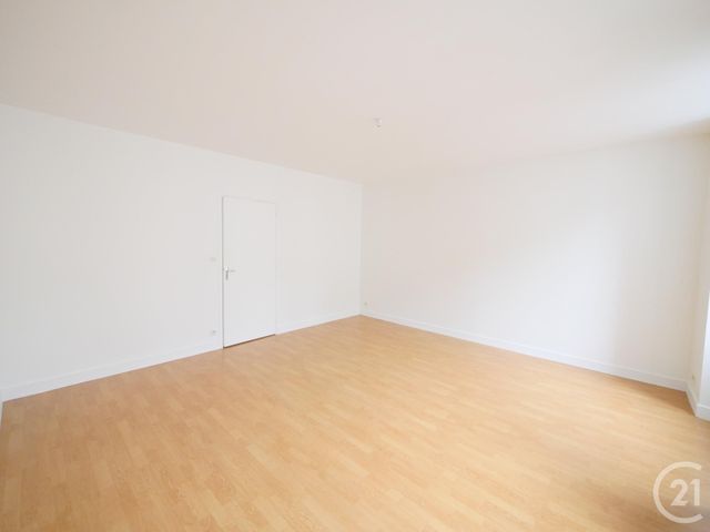 Appartement F4 &agrave; louer - 4 pi&egrave;ces - 114,45 m2 - Gueret - 23 - LIMOUSIN