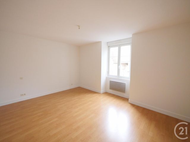 Appartement F4 &agrave; louer - 4 pi&egrave;ces - 114,45 m2 - Gueret - 23 - LIMOUSIN
