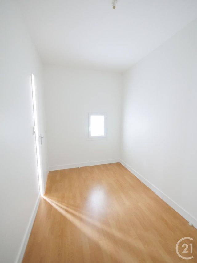 Appartement F4 &agrave; louer - 4 pi&egrave;ces - 114,45 m2 - Gueret - 23 - LIMOUSIN