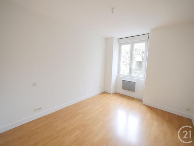 Appartement F4 &agrave; louer - 4 pi&egrave;ces - 114,45 m2 - Gueret - 23 - LIMOUSIN