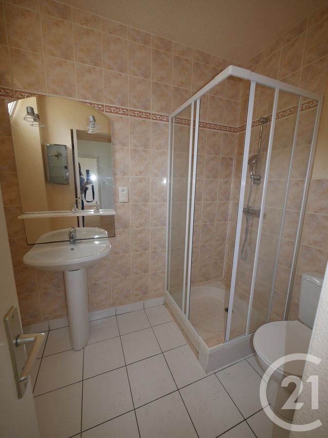 Appartement F1 bis &agrave; louer - 2 pi&egrave;ces - 40,42 m2 - Gueret - 23 - LIMOUSIN