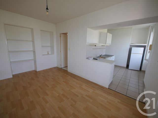 Appartement F1 bis &agrave; louer - 2 pi&egrave;ces - 40,42 m2 - Gueret - 23 - LIMOUSIN