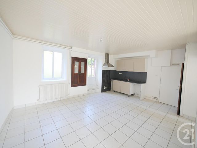 Maison &agrave; louer - 4 pi&egrave;ces - 102 m2 - Pontarion - 23 - LIMOUSIN