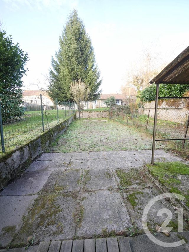 Maison &agrave; louer - 4 pi&egrave;ces - 102 m2 - Pontarion - 23 - LIMOUSIN