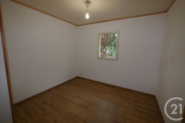 Maison &agrave; louer - 7 pi&egrave;ces - 129,20 m2 - St Fiel - 23 - LIMOUSIN