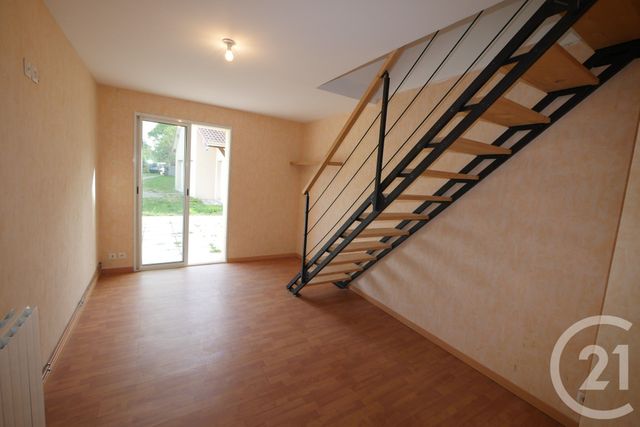 Maison &agrave; louer - 7 pi&egrave;ces - 129,20 m2 - St Fiel - 23 - LIMOUSIN
