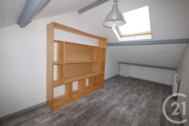 Maison &agrave; louer - 7 pi&egrave;ces - 129,20 m2 - St Fiel - 23 - LIMOUSIN