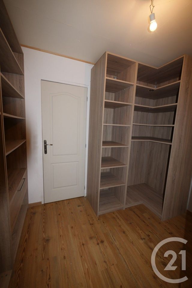 Maison &agrave; louer - 7 pi&egrave;ces - 129,20 m2 - St Fiel - 23 - LIMOUSIN