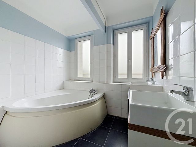 Appartement F4 &agrave; vendre - 4 pi&egrave;ces - 77,26 m2 - Gueret - 23 - LIMOUSIN