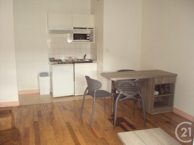 Appartement F2 &agrave; louer - 2 pi&egrave;ces - 24,70 m2 - Gueret - 23 - LIMOUSIN