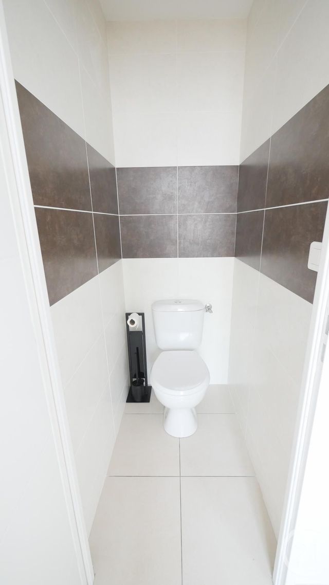 Appartement F2 &agrave; louer - 2 pi&egrave;ces - 31,25 m2 - Gueret - 23 - LIMOUSIN