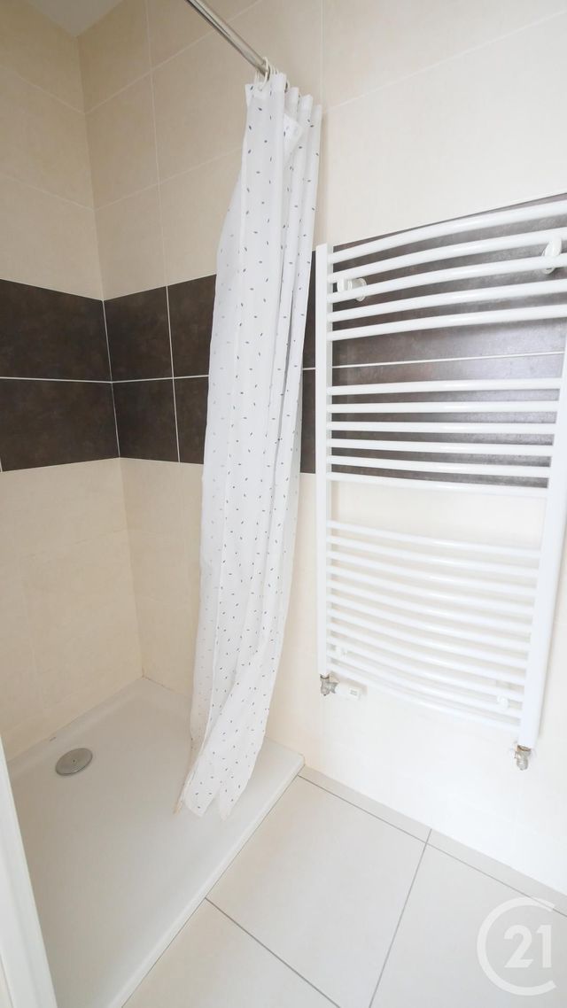Appartement F2 &agrave; louer - 2 pi&egrave;ces - 31,25 m2 - Gueret - 23 - LIMOUSIN