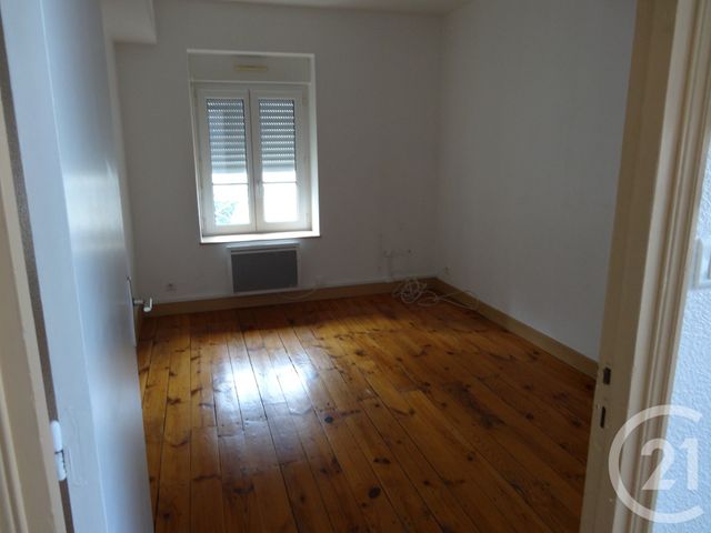 Appartement F3 &agrave; louer - 3 pi&egrave;ces - 46 m2 - Gueret - 23 - LIMOUSIN